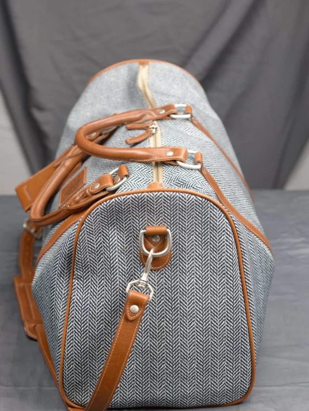 Barrington Gifts scuffing weekender